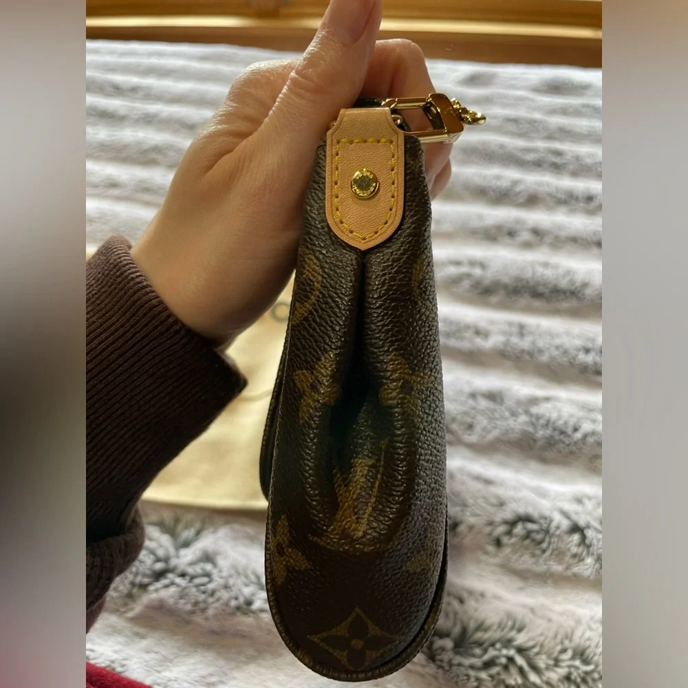 ✨FLASH SALE✨ Authentic Louis Vuitton Monogram Favorite MM - Picture 7 of 17